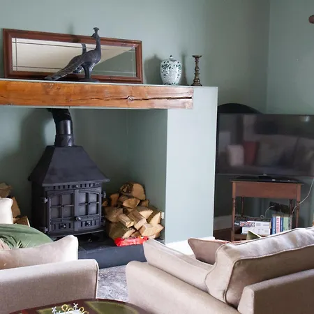 Hill House Sleeps 6 Overlooking The Rock Of Feriehus *