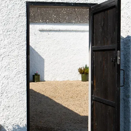 Hill House Sleeps 6 Overlooking The Rock Of * Кашел